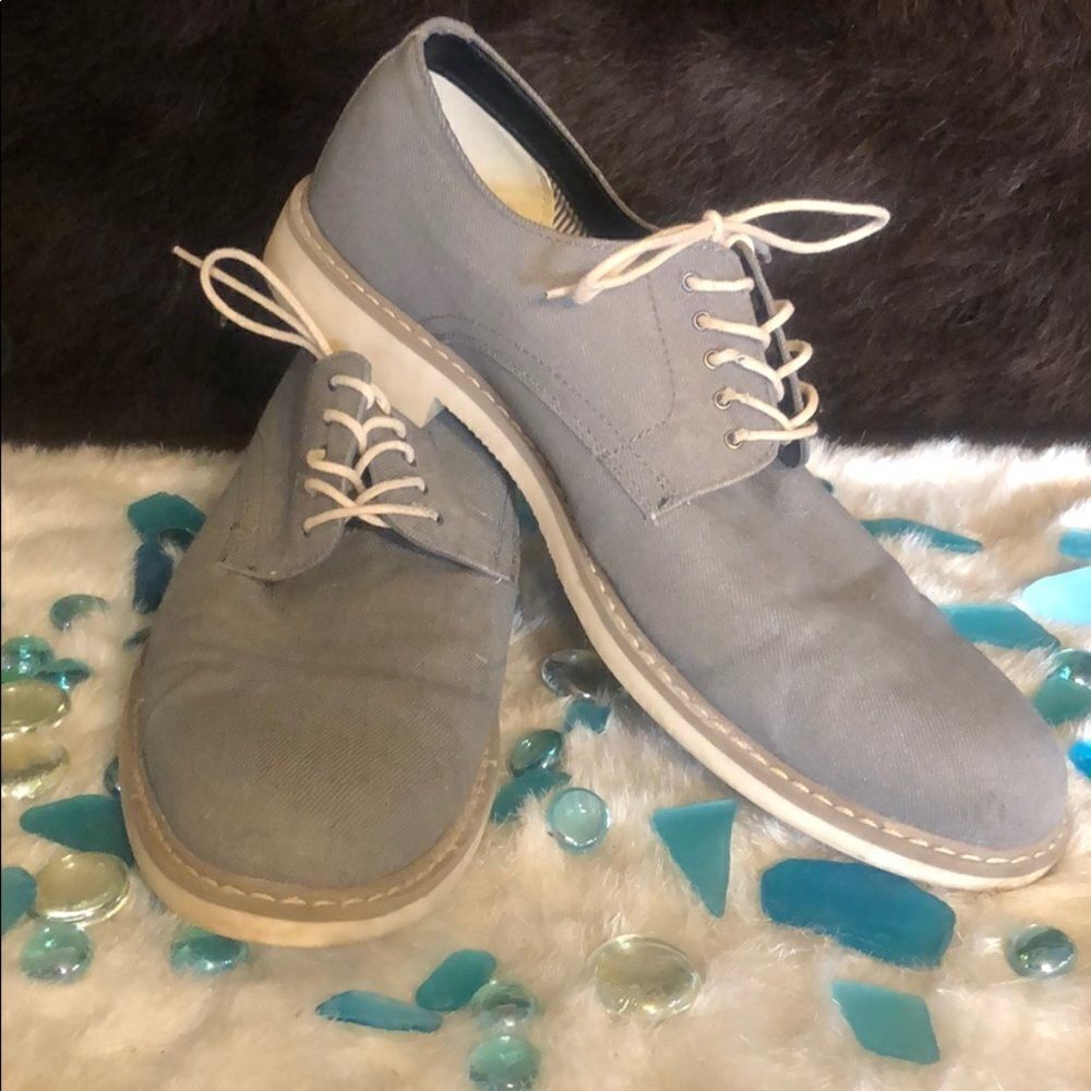 Public Opinion shoes 11M (3031)